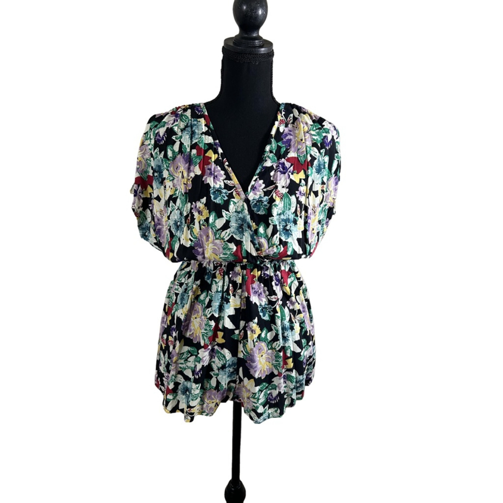 Band Of Gypsies Women's Lightweight Boho Black Floral Romper w/Open Back, S